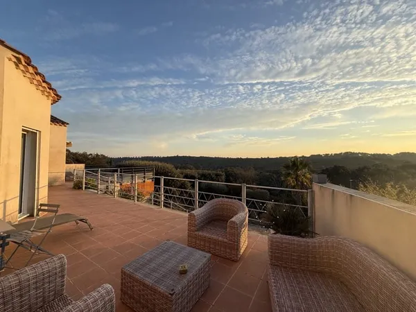 VACQUEROLLES 130M2 HABITABLE 886M2 DE TERRAIN