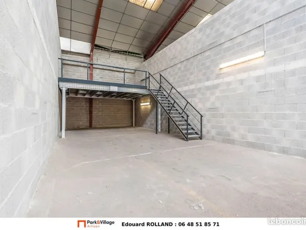 Box à louer / Box en location / Dépot à louer / Entrepot en location / 84 m² / 432 euros