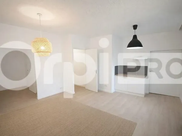 Local commercial 62 m²