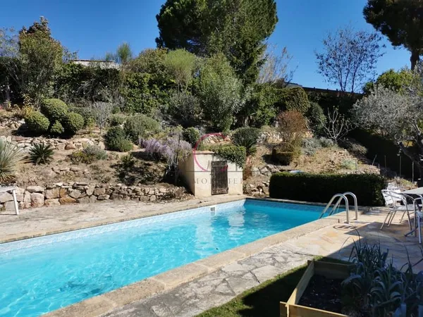 Coudoux, villa pp 125m2 sur terrain 900m2