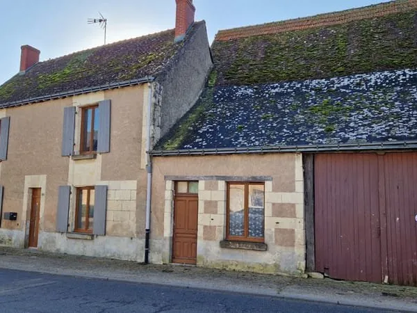 Maison en centre bourg et à proximité de l'autoroute A10