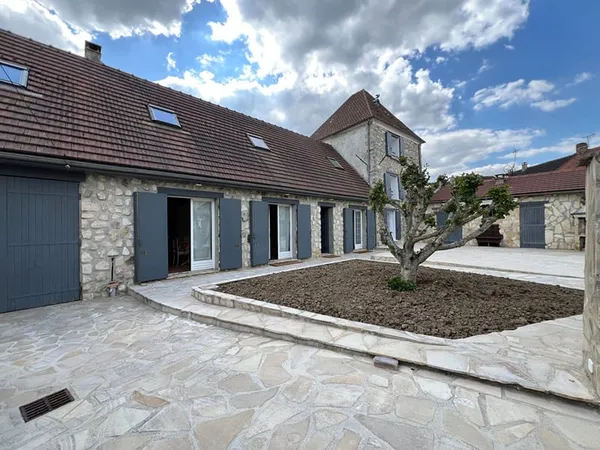 Charmante Maison à Vendre à May-en-Multien - Un Havre de Paix !