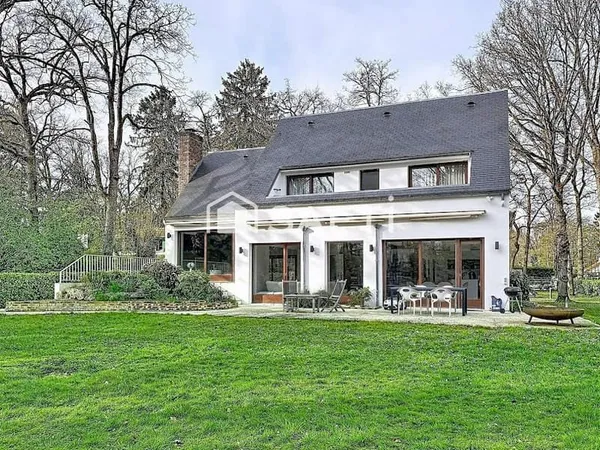 Maison 7 pièces 190 m²
