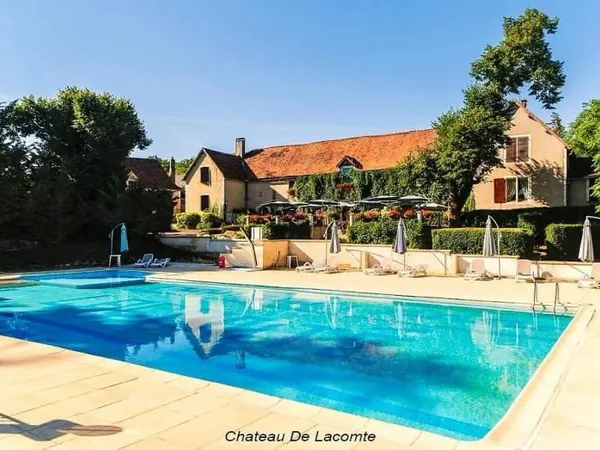 Propriété 8 pièces 594 m²