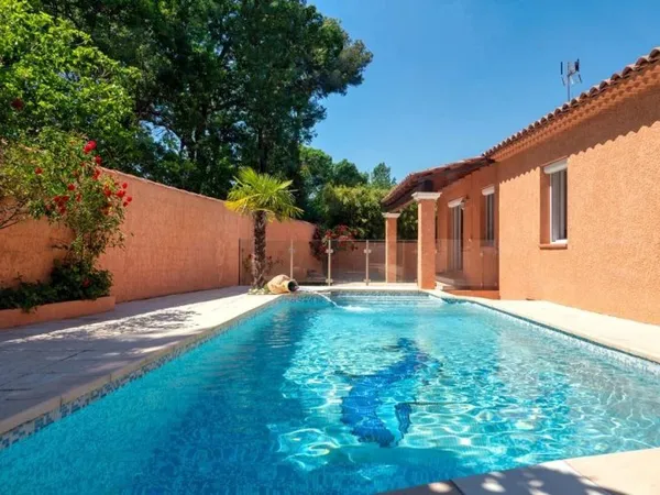 Maison 116M² Avec Piscine Et Dependance