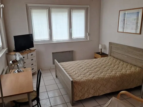 Studio meublé