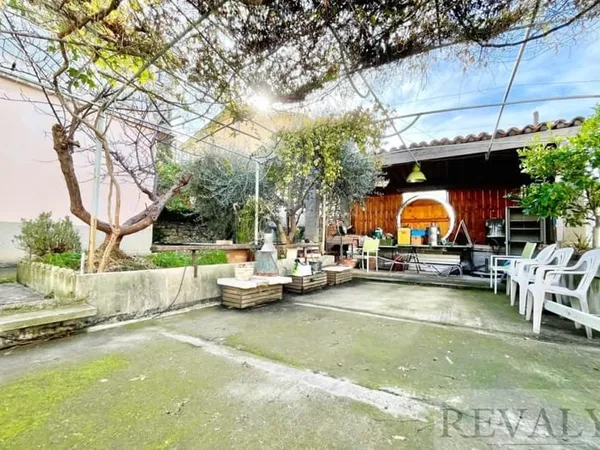 ALPES MARITIMES (06) - NICE SAINT ROCH - A VENDRE APPARTEMENT 90m2 EN MAISON + JARDIN 70m2 + GARAGE/