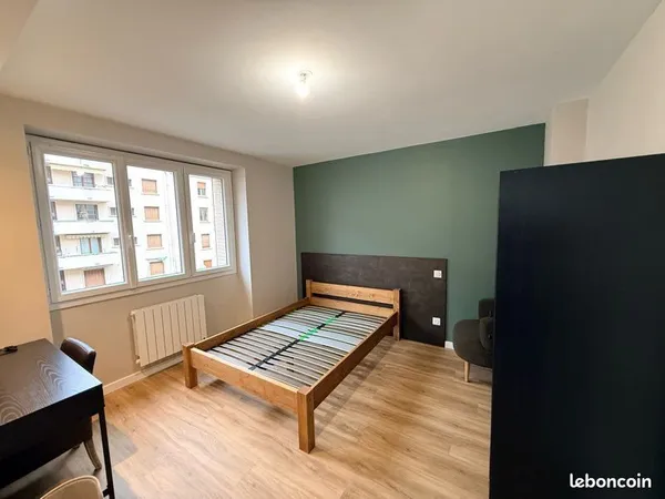 Chambre individuelle 15 m2 avec salle d'eau colocation