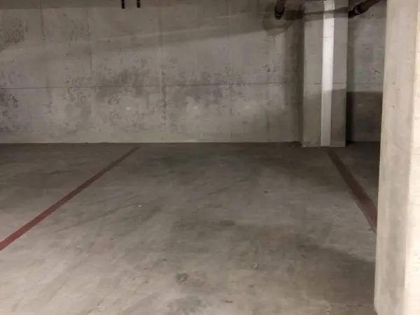 Parking 14 m²