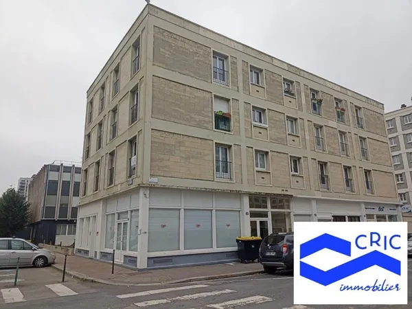 Au Havre (76), grand appartement dernier étage