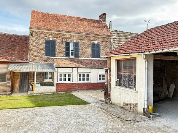 Noailles proche.... Maison 6 pièces, Salon-Séjour, 4 chambres, Jardin, Dépendance