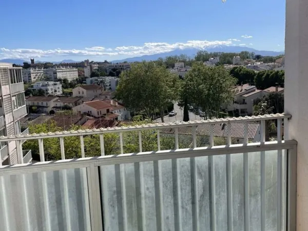 Beau 2 pièces au 6 iem et dernier étage