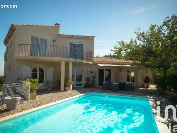 Maison 7 pièces 159 m²