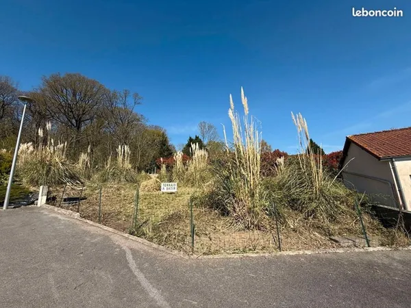 Terrain 645 m² LAPUGNOY