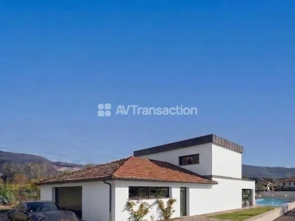 Maison 6 pièces 250 m²