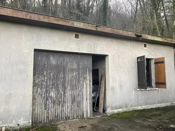 Occasion rare ! Terrain 1921 m² avec Garage à 23 500€