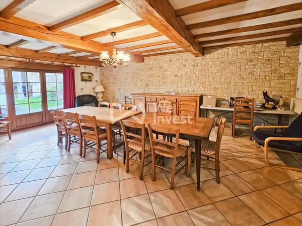 Corps de ferme à Taillette Idéal projet de gîte ou gîte