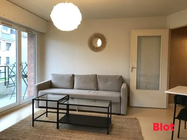 A LOUER - RENNES ST HELIER - APPARTEMENT T1 MEUBLÉ