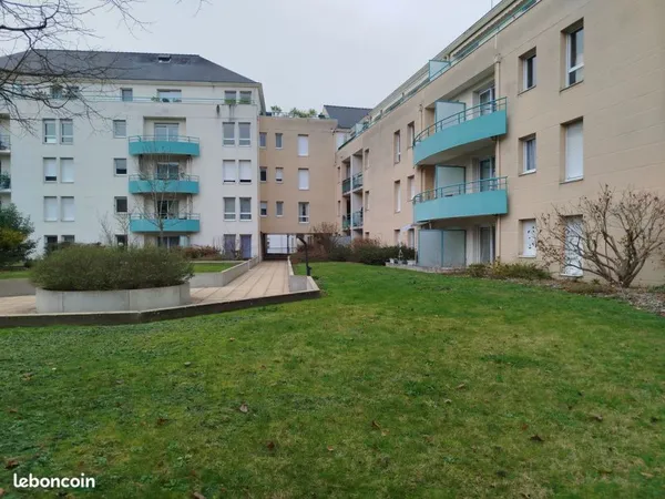 Loue T2 non meublé calme proche jardin des Plantes / place Ney