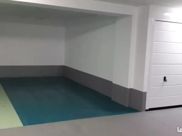 Parking à louer