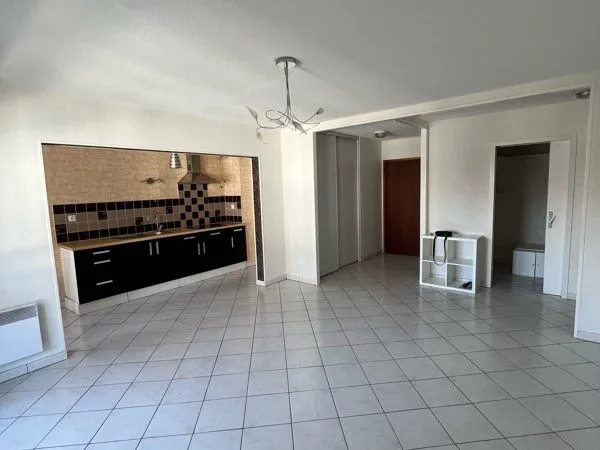 Appartement T2 + garage