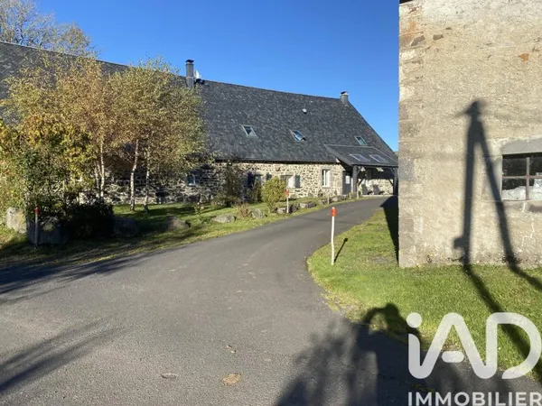 Maison 250 m²