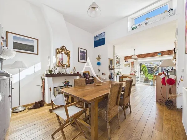 Maison 6 pièces 162 m²