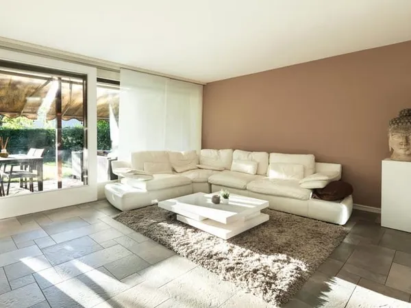 *Magnifique 2 pièces avec terrasse et jardin idéalement situé*