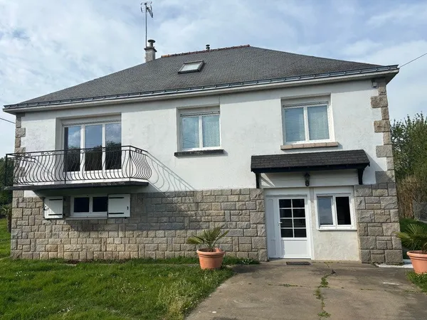 Maison individuelle 91 m² + terrain 16 927 m² SAINTE MARIE (35)