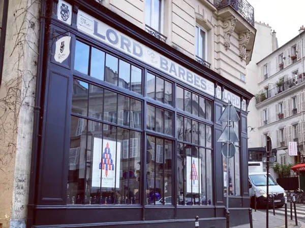 Local commercial 93 m²