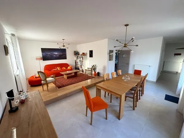 Maison de plain pied - 256m ²