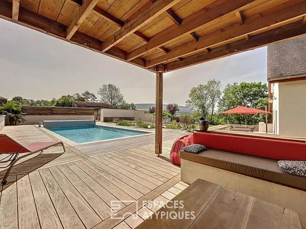 Maison avec piscine et vue exceptionnelle