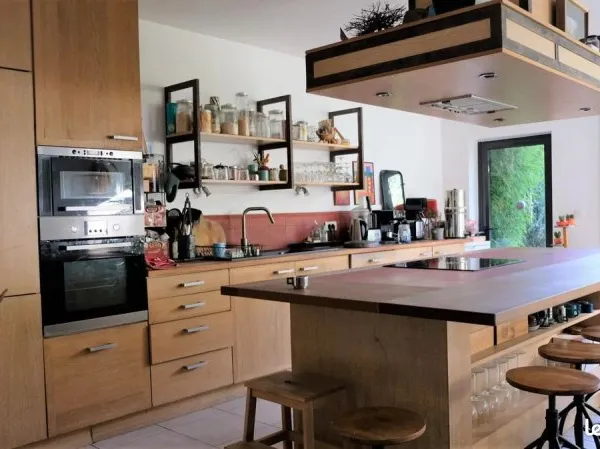 Maison 7 pièces 184 m²