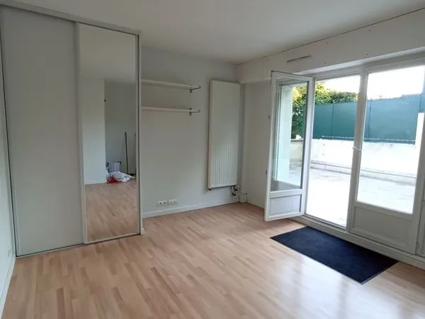 Studio 92150 T2 Belvédère Rez-de-chaussée - TBE