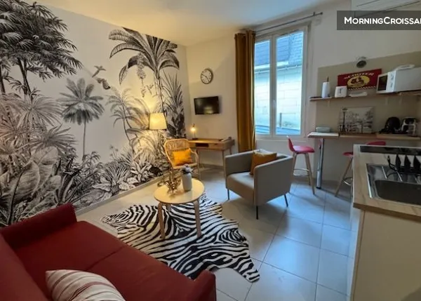 Adorable Studio hyper centre calme