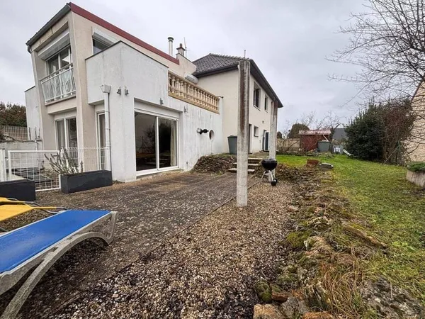 Maison 7 pièces 163 m²