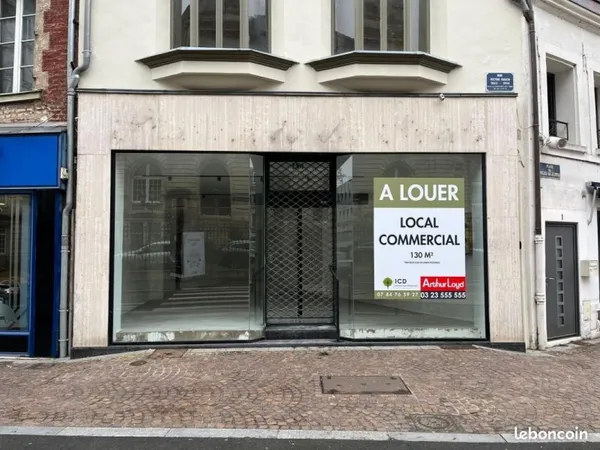 Local commercial 85 m²