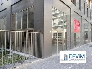 Local commercial 112 m²
