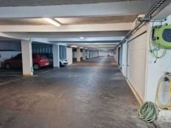 Place de parking à louer