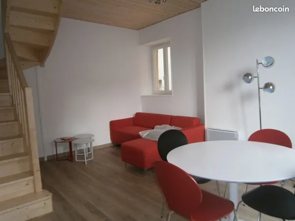 T2 meublé hyper centre en duplex