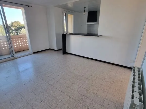 Appartement T3 traversant