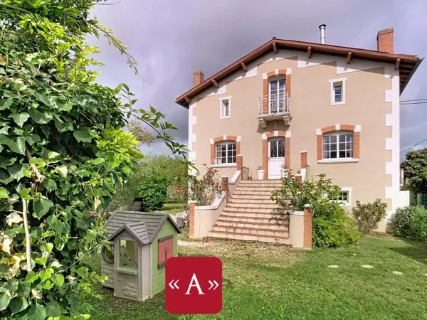 Immeuble 10 pièces 209 m²