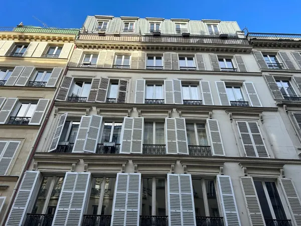 Mo BLANCHE / rue Mansart - Studette 8m2