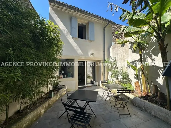 Maison de Charme au coeur du village