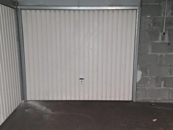 Loue garage sécurisé Nantes/ Mellinet