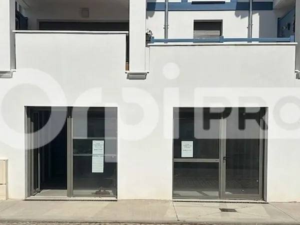 Local commercial 78 m²