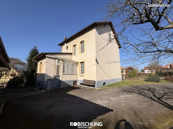 Maison 8 pièces 186 m²