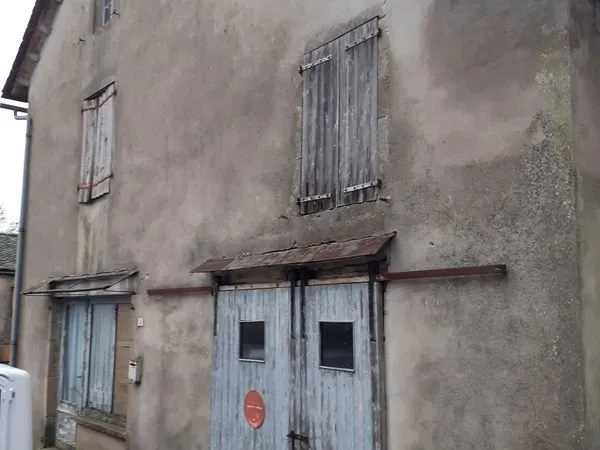 Vend maison à rénover entièrement