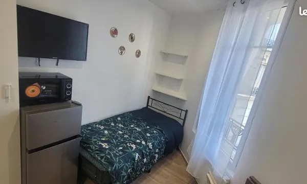 Studio meublé rénové - Tram T2 Charlebourg - Accès rapide La Défense - Charges incluses 14 m² - Colo