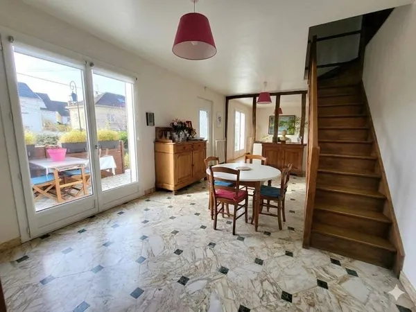 Maison de plain-pied 7 pièces 108 m²